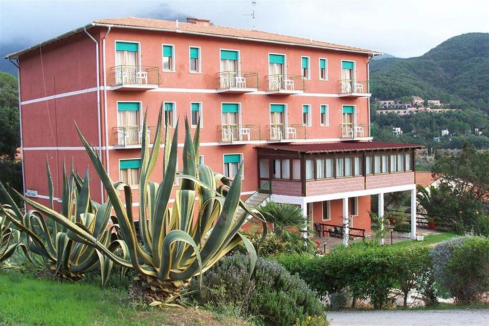 Hotel La Feluca Portoferraio Esterno foto